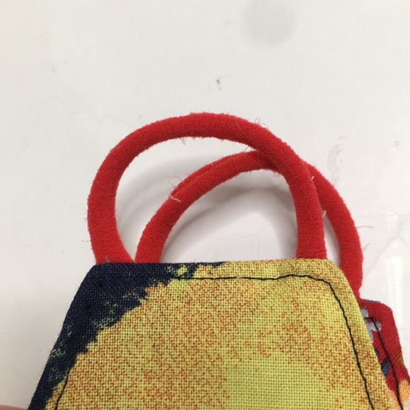 NEW Kids Reversible Facemask - Picture 6 of 6